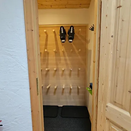 Schranz Apartman Flirsch