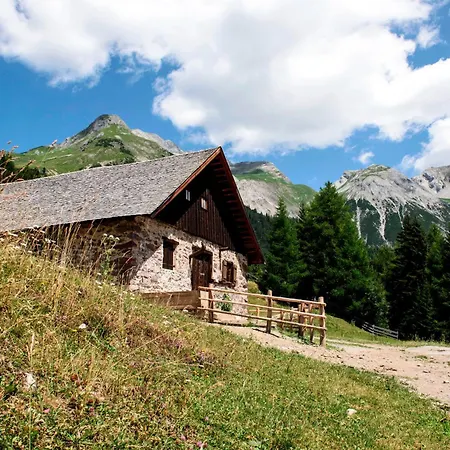 Schranz Lejlighed Flirsch